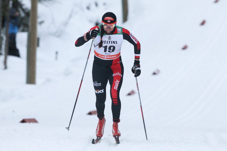 Justyna Kowalczyk podczas pierwszych zawodów narciarskiego Pucharu Świata