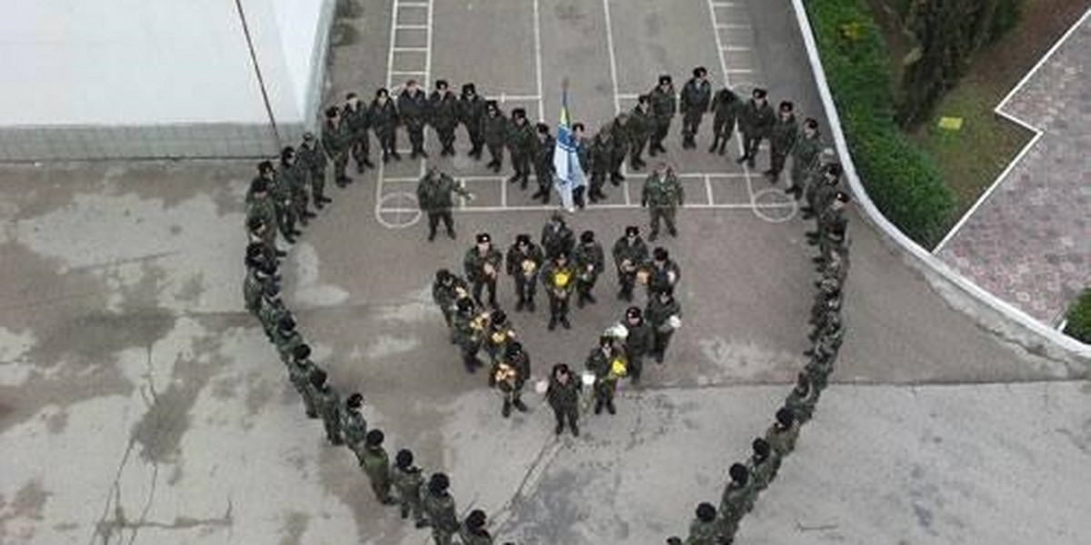 Ukraińscy żołnierze na Dzień Kobiet