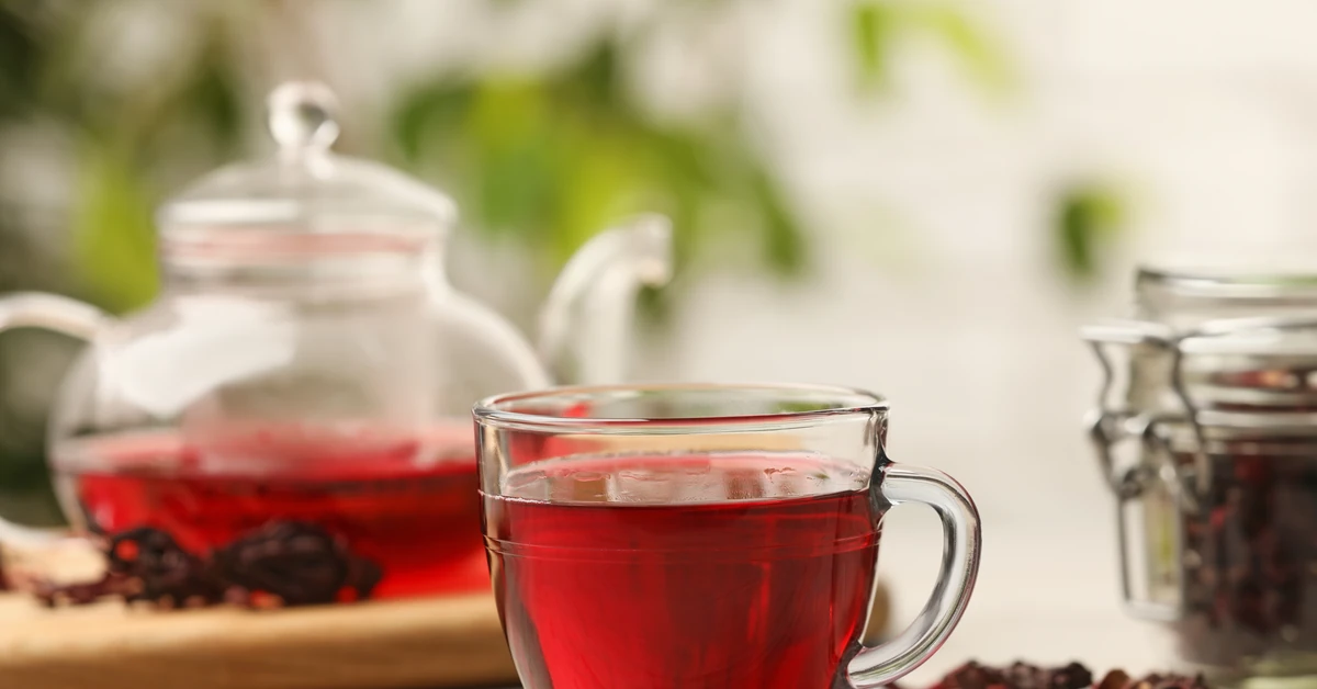 Wypij tę herbatę po obfitym posiłku. Uczucie ciężkości zniknie raz dwa