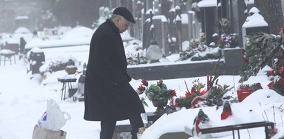 Prezes PiS został sam, choć pod czujnym okiem pani Basi