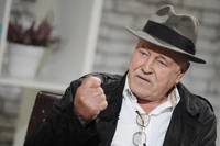 Kazimierz Kutz nazwał go "wstydliwą pipką". Anna Seniuk "egocentrykiem i kłamczuchem"