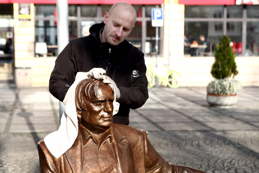 Częstochowa. Ławeczka Marka Perepeczki 