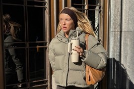 Ponovo je u TRENDU dodatak za KOSU iz 90-ih: Dobro stoji svima i praktičan je istovremeno, a evo kako da ga uklopite u svakodnevni autfit i postignete ŠIK efekat