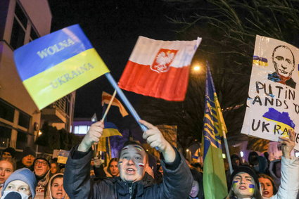 Polacy gotowi ponieść koszty wojny w Ukrainie. Ponad 50 proc. popiera nawet wyższe podatki