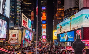 Burmistrz Nowego Jorku: Sylwester wraca na Times Square z "pełną mocą"
