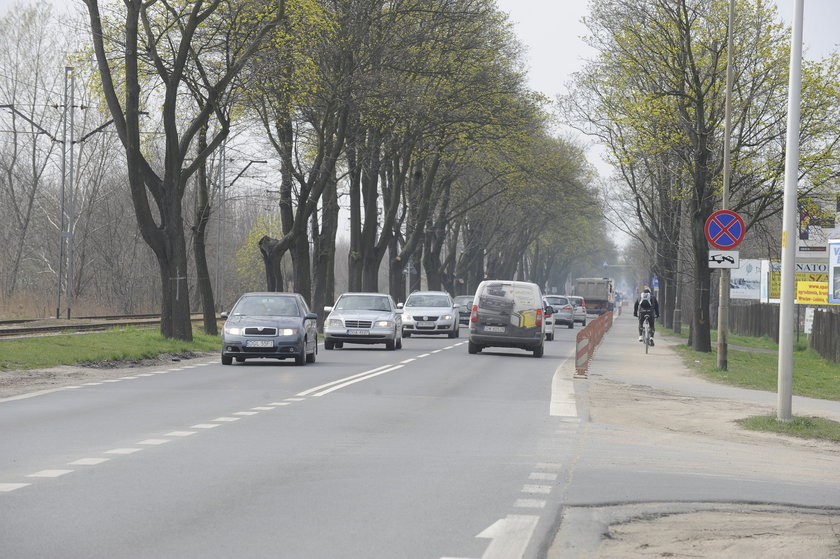 Samochody na ul. Kosmonautów