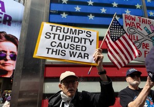 Protest protiv Trampa i rata u Iranu u Njujorku