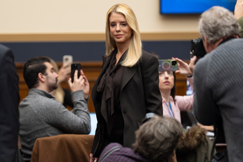 Pem Bondi uoči saslušanja u Kapitolu 11. februara