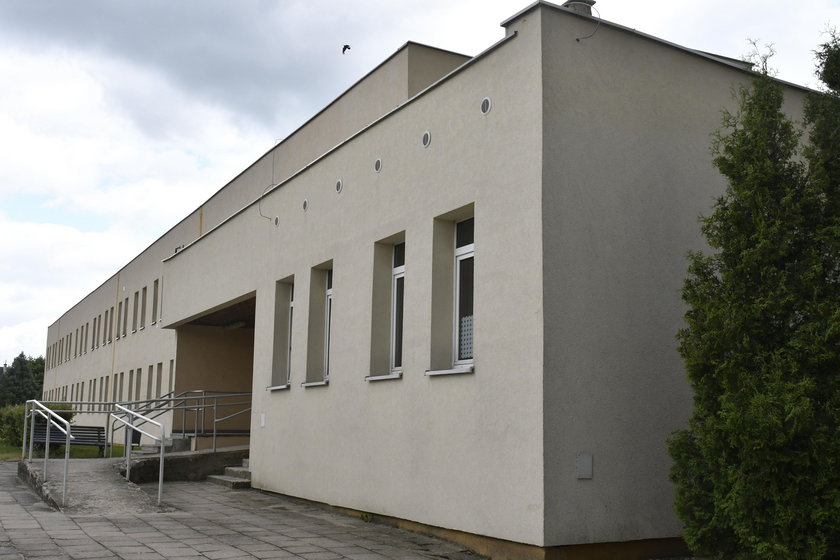 Komornik z Działdowa ukrywa się w szpitalu na oddziale psychiatrycznym przed więzieniem 