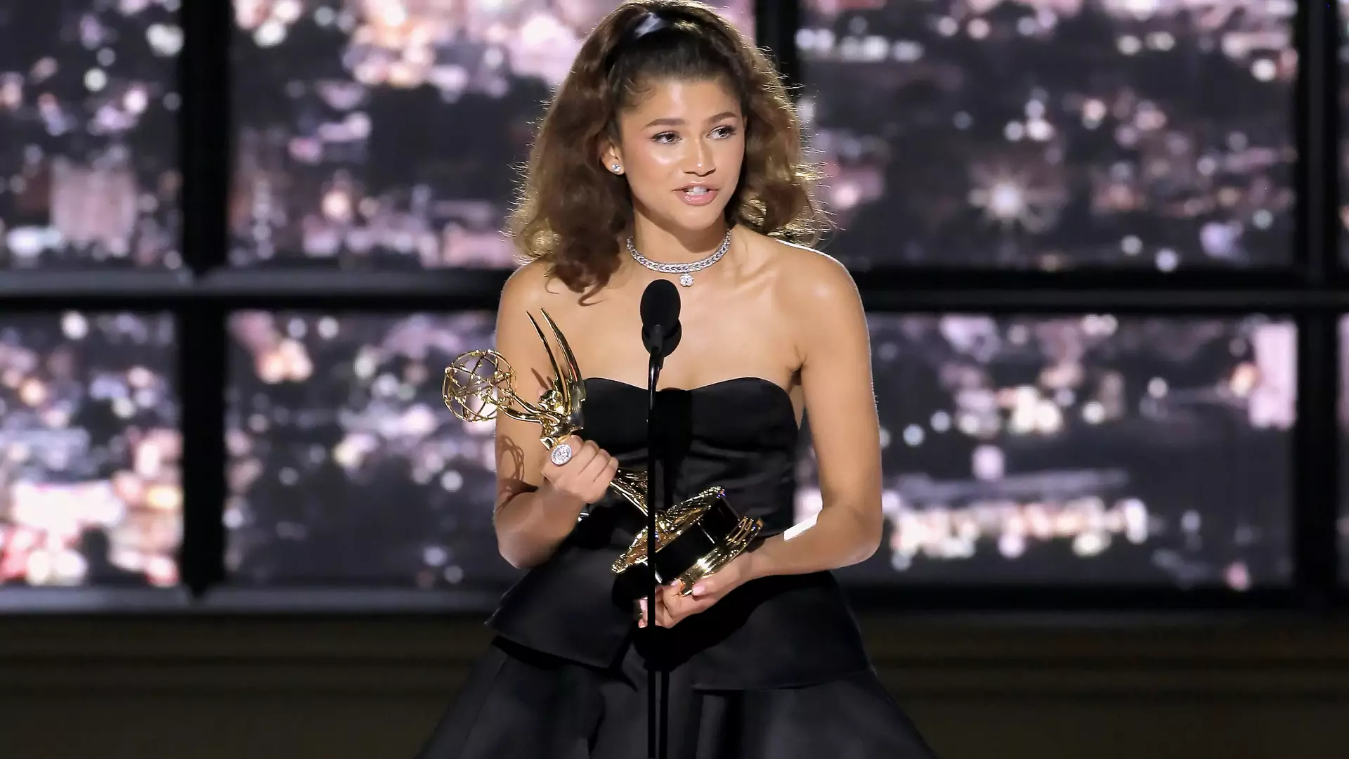 Tą wygraną Zendaya przeszła do historii telewizyjnych Oscarów. Lista zwycięzców Emmy