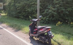 Uciekli z domu na Podlasiu i jechali motorowerem do dziewczyny do Krakowa. Wpadli w ręce policji