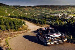 Rajd Niemiec: Zwycięstwo Ogiera. Kubica na dalekim miejscu