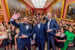 Gwiazdy serialu "Emily w Paryżu" w Polsce. "Kraków jest fantastyczny"