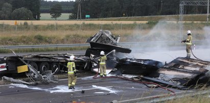 Przerażające sceny na S8. Nad ciężarówką unosiły się kłęby dymu