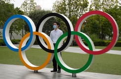 Dziennikarze będą musieli sami sobie pobierać próbki do testów na COVID-19