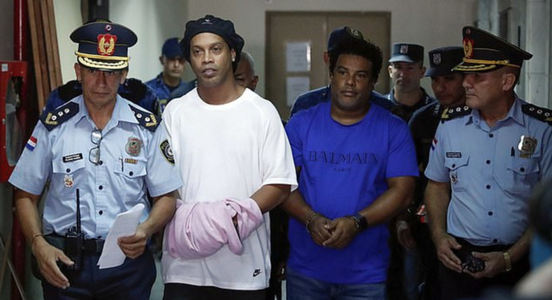 Ronaldinho enfin libéré de prison au Paraguay