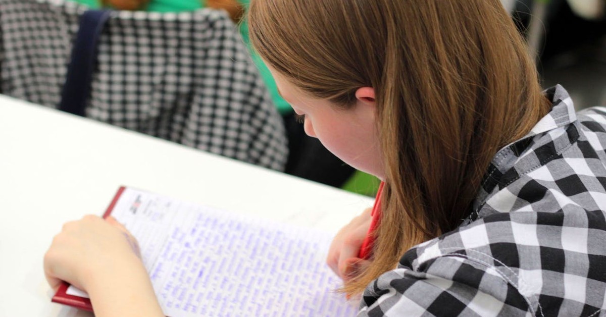 MEN szykuje nowy podręcznik dla uczniów. Będzie w nim o działaniach na wypadek sytuacji kryzysowych