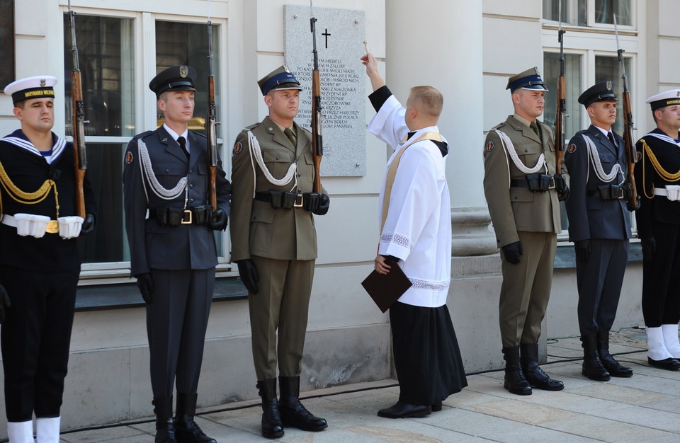 WARSZAWA PAŁAC PREZYDENCKI TABLICA PAMIĄTKOWA KATASTROFA SAMOL