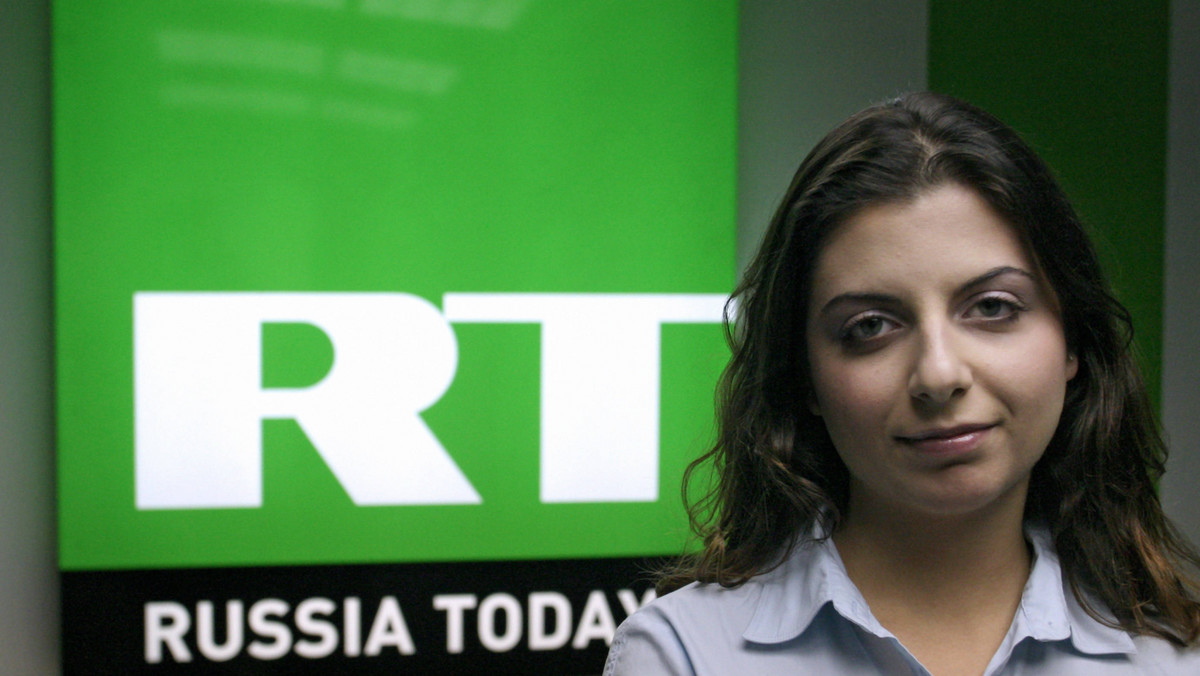 W Wielkiej Brytanii zablokowano wszystkie konta bankowe telewizji informacyjnej Russia Today - poinformowała Rosyjska Agencja Informacyjna TASS. Powołała się na wpis zamieszczony na Twitterze przez redaktor naczelną telewizji Margaritę Simonian.