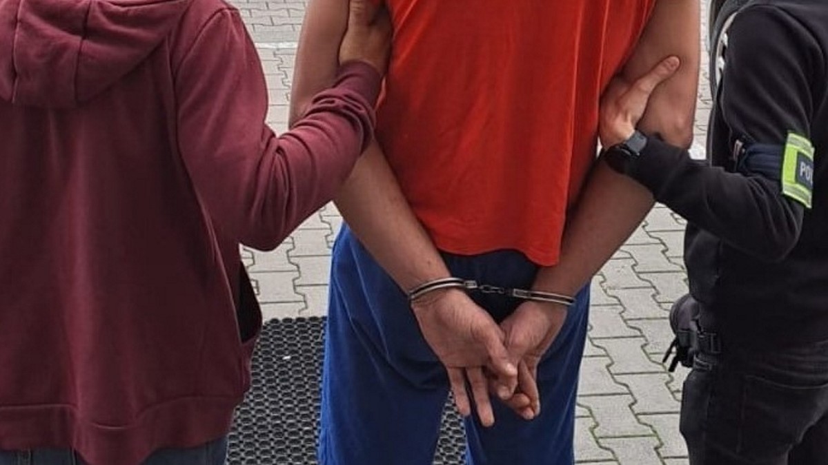 Od miesięcy znęcał się nad siostrą. "W tracie awantury kopał kobietę po głowie i ciele"