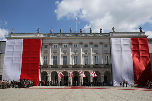 pałac prezydencki dzień flagi krakowskie przedmieście 