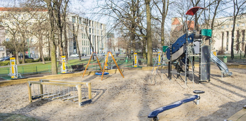 Nowy plac zabaw w Parku Marcinkowskiego