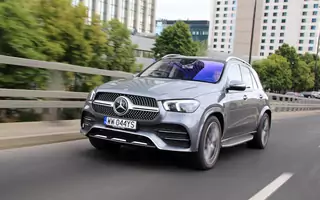 Mercedes GLE 300 d – wielki SUV, mały silnik