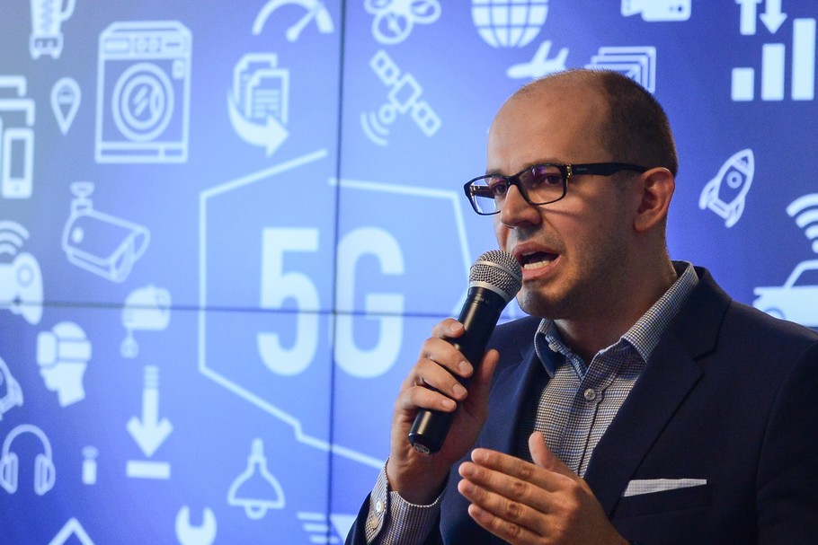 Sieć 5G w Polsce. Czy Huawei zostanie do niej dopuszczony? Wyjaśnia szef URE.