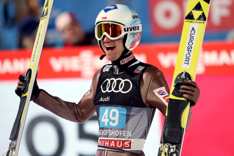 Król Kamil Stoch! W jego kolekcji brakuje już tylko jednego trofeum