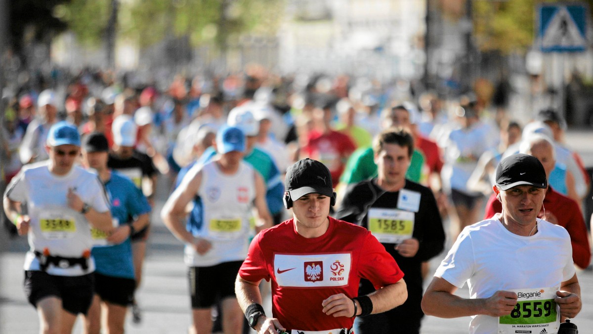 O 9.30 ulicami Warszawy ruszył Orlen Warsaw Marathon. To oznacza utrudnienia dla kierowców. Podpowiadamy, które ulice zostaną zamknięte.