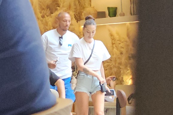 "GODINAMA KORISTIM NJEGOVO PREZIME" Poznata Srpkinja se nedavno udala za fudbalera u Americi, sad otkrila detalje: "Bilo nas je četvoro na svadbi"