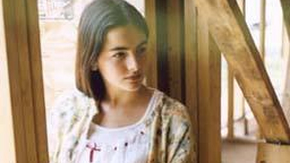 Camilla Belle, dwudziestoczteroletnia aktorka znana z roli młodej Sally Owens z "Totalnej magii", a także thrillerów "W ciszy" czy "Kiedy dzwoni nieznajomy",