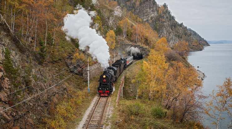 Az Arany Sas
nevű luxusjárat
a fővárosból indul és Szibéria vadregényes
tájain át jut el az
ország keleti végébe /Fotó: Shutterstock