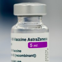 AstraZeneca vakcina: kiderült, szívbetegséget is okozhat