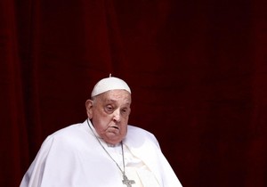 Papa Franja snimljen na Uskrs 20. aprila 2025. | Foto: Reuters