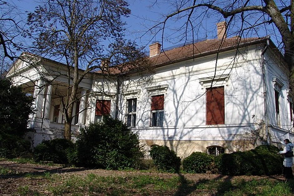 Dvorac Sokolac kod Novog Beceja