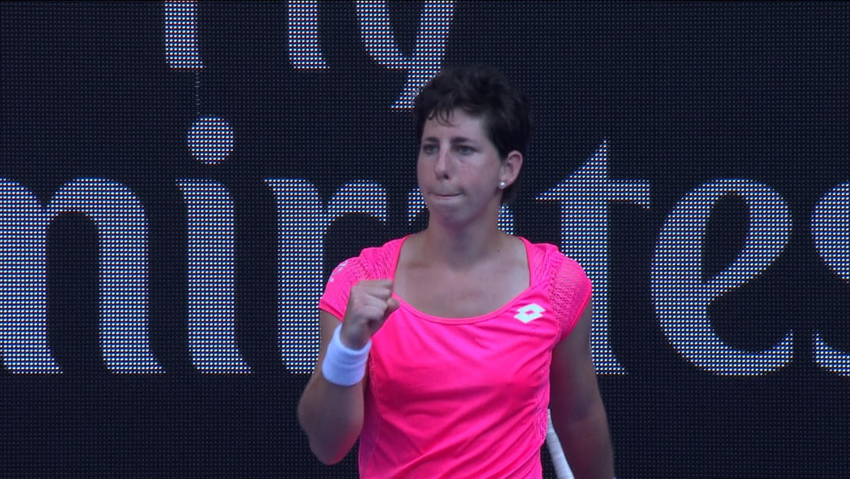 Hiszpanka Carla Suarez Navarro (11. WTA) będzie rywalką Agnieszki Radwańskiej (4. WTA) w ćwierćfinale tegorocznego Australian Open. W niedzielnym meczu czwartej rundy 27-letnia tenisistka z Wysp Kanaryjskich pokonała Darię Gavrilovą (39. WTA) 0:6, 6:3, 6:2.