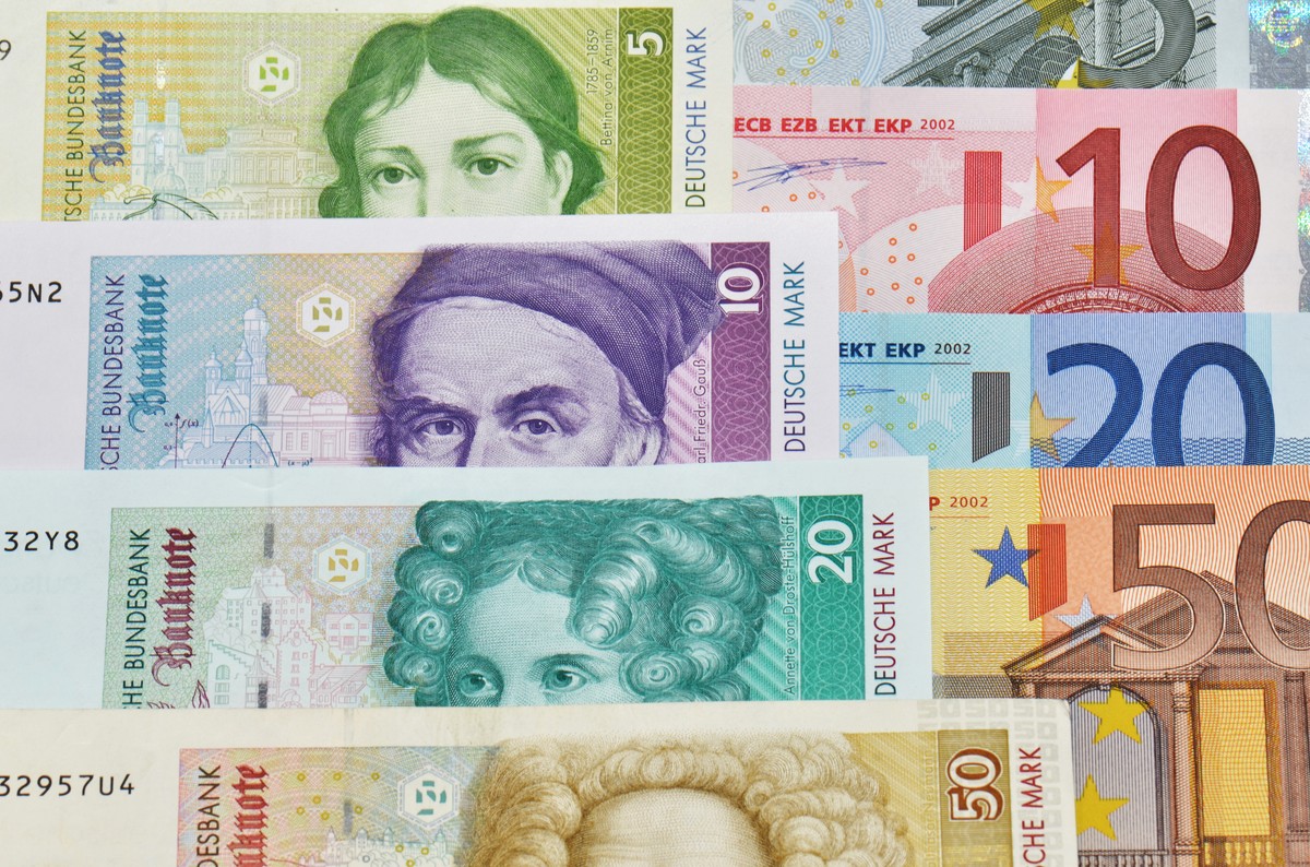 Niemcy wciąż wymieniają marki na euro. Tyle oddano w ubiegłym roku