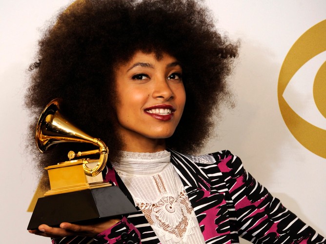 Najlepszy Debiut: Esperanza Spalding