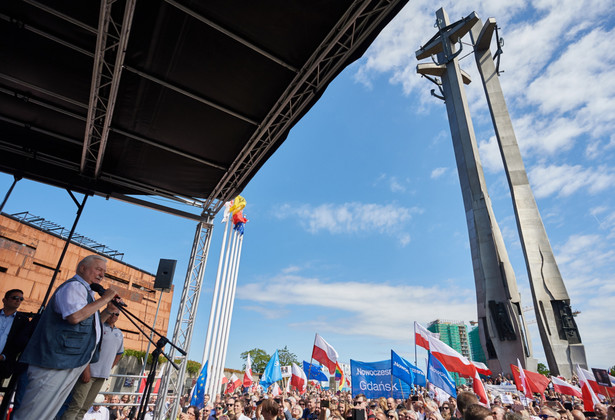 Były prezydent Lech Wałęsa w czasie protestu w Gdańsku