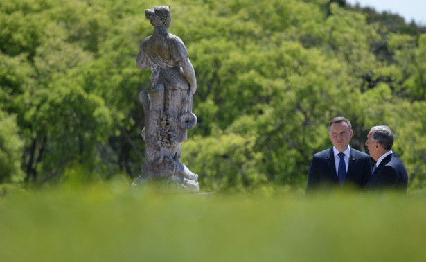 Andrzej Duda w Portugalii. Rozmowy o NATO, uchodźcach i podatkach od portugalskich sklepów w Polsce