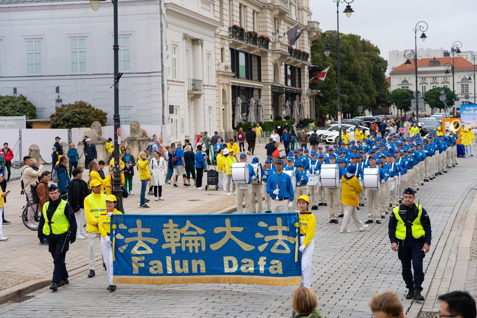 Marsz Falun Gong w Warszawie