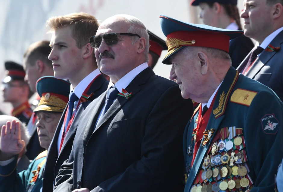 Lukašenko na vojnoj paradi u Moskvi 24. juna 