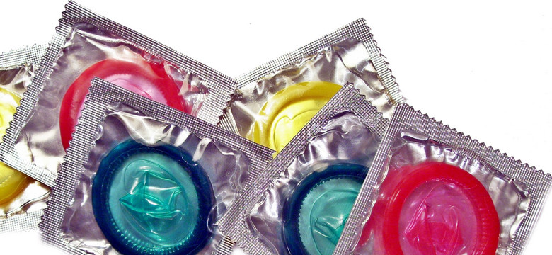 Prezerwatywa bez tabu. Co warto wiedzieć o tej metodzie antykoncepcji?
