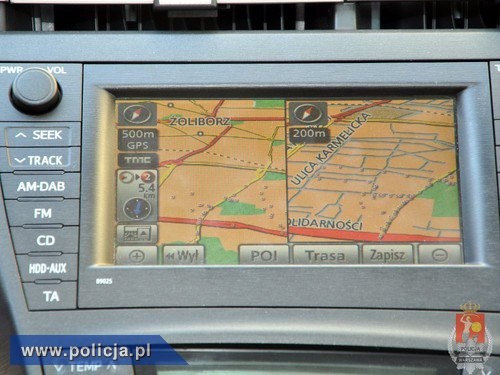 Hybrydowa Toyota na silniku elektrycznym przejedzie 20 km