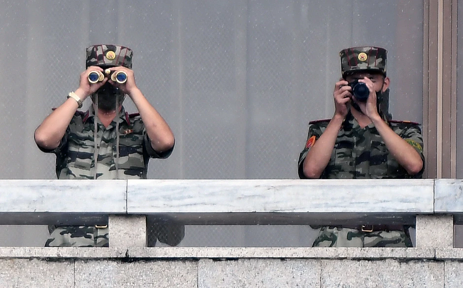 Severnokorejski vojnici na granici