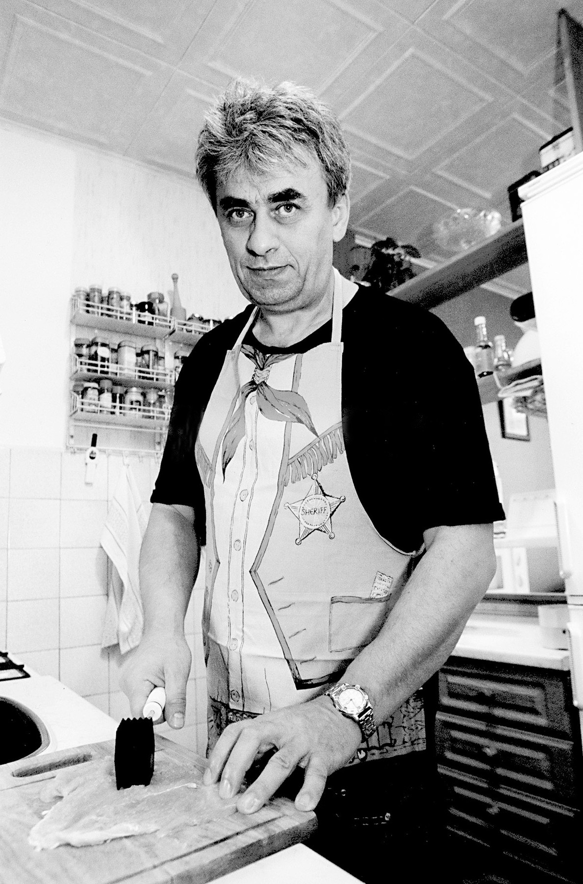 Spevák českej skupiny Yo Yo Band Vladimír Tesařík († 55).