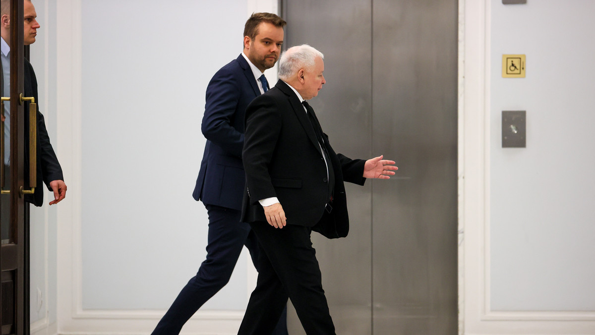 Rzecznik PiS: gdy Kaczyński wyjedzie w trasę, z opozycji nie będzie co zbierać
