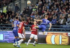 Ekstraklasa: Parzyszek bohaterem meczu z Wisłą. Czwarta z rzędu porażka 'Białej Gwiazdy'