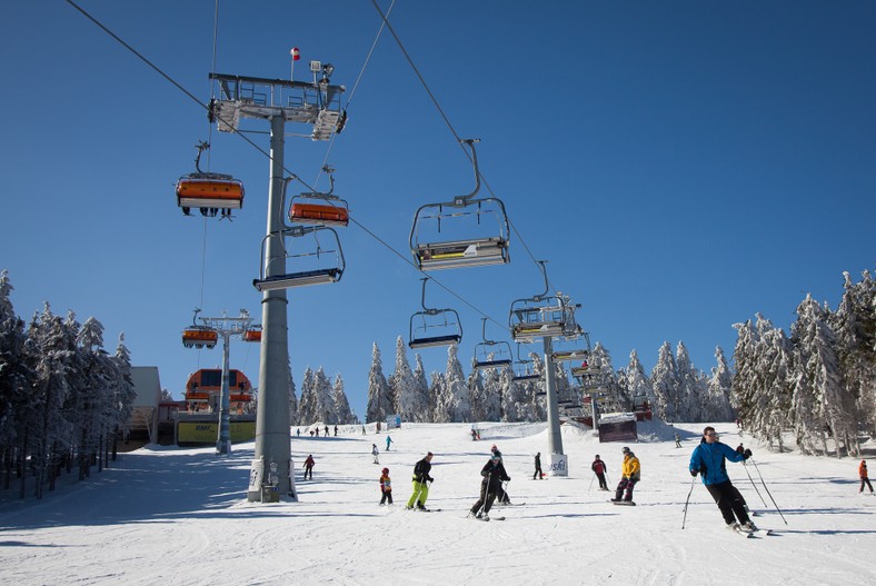 Ski Arena Zieleniec - narty, wyciąg, atrakcje